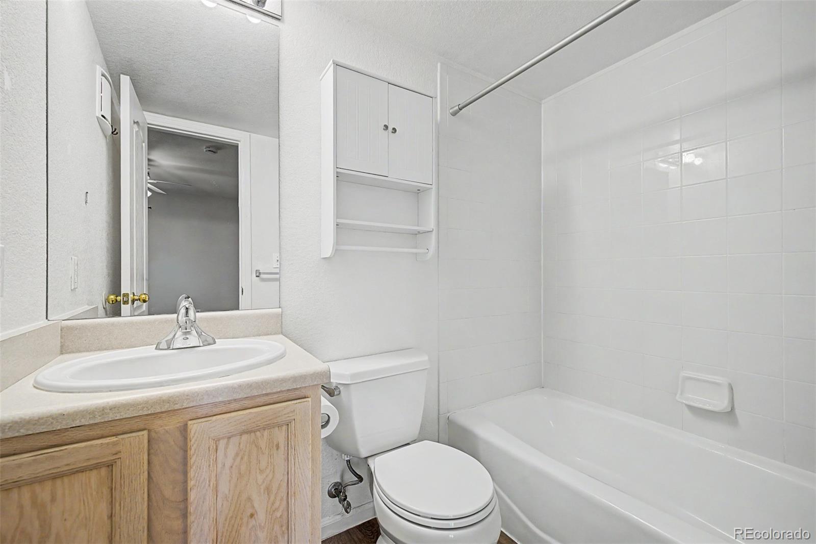 MLS Image #16 for 1629 s deframe street b8,denver, Colorado