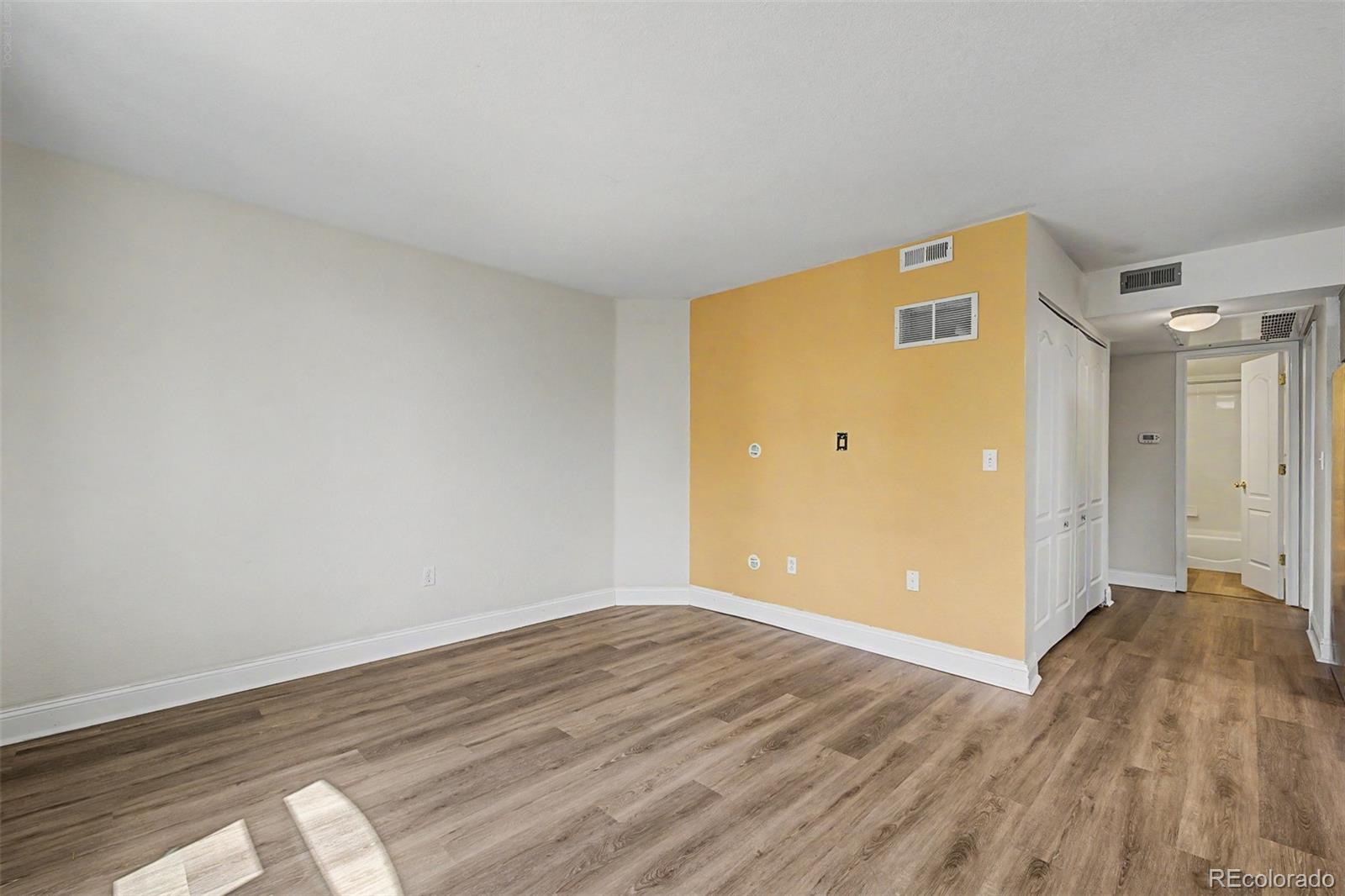 MLS Image #6 for 1629 s deframe street b8,denver, Colorado