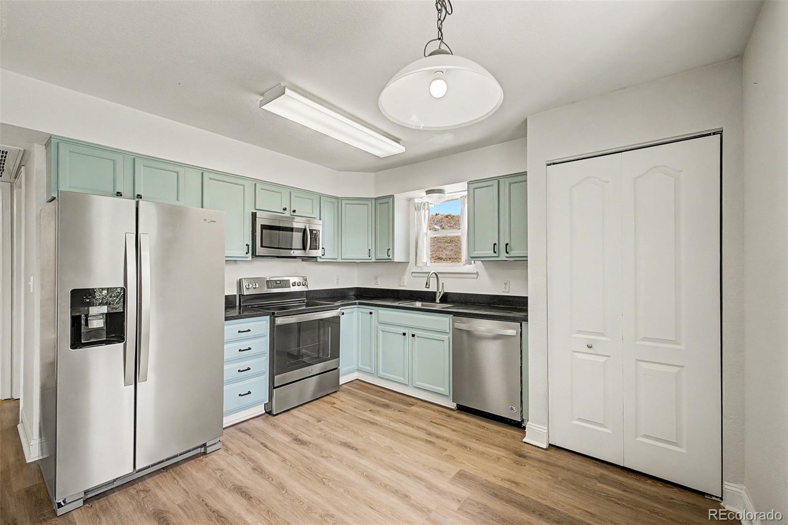 MLS Image #9 for 1629 s deframe street b8,denver, Colorado