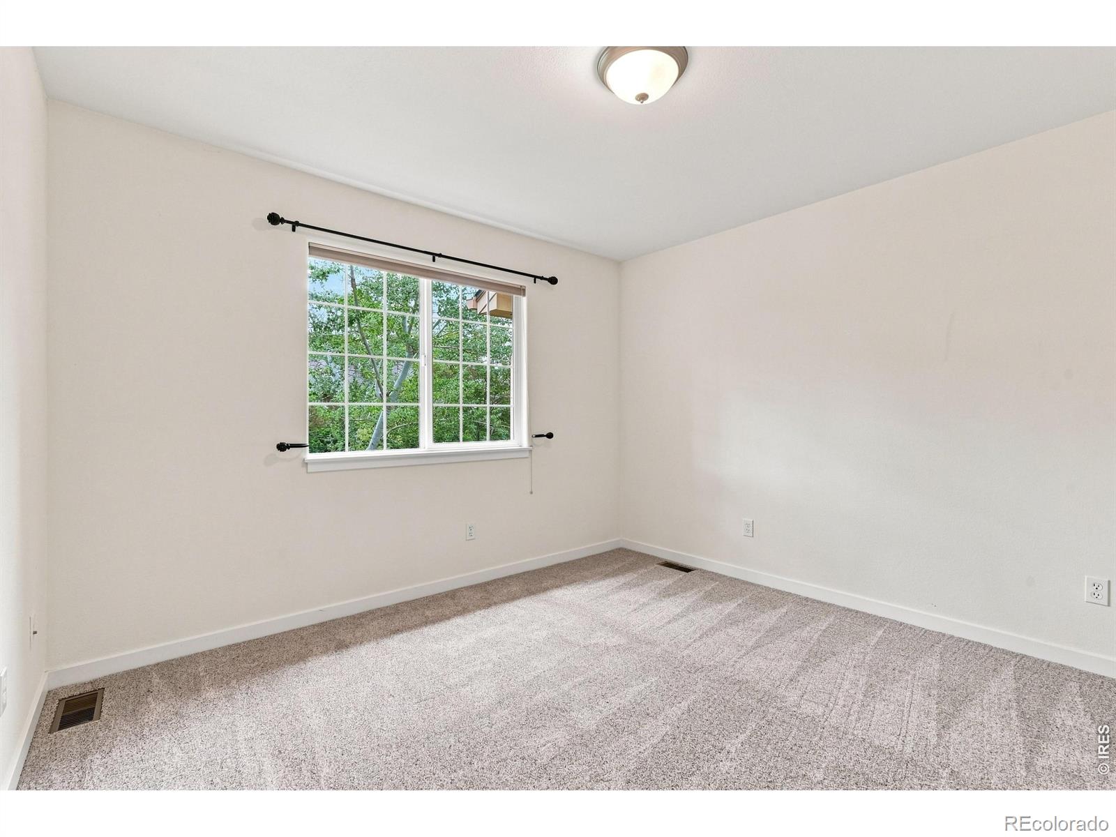 MLS Image #12 for 833 s coffman street,longmont, Colorado