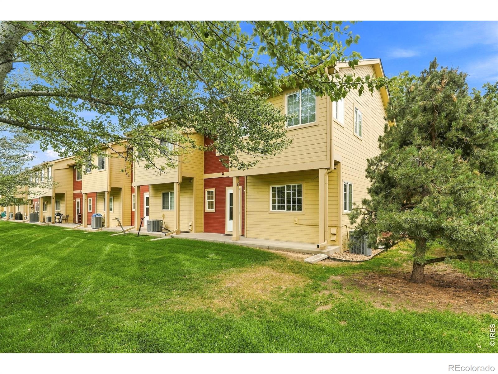MLS Image #2 for 833 s coffman street,longmont, Colorado