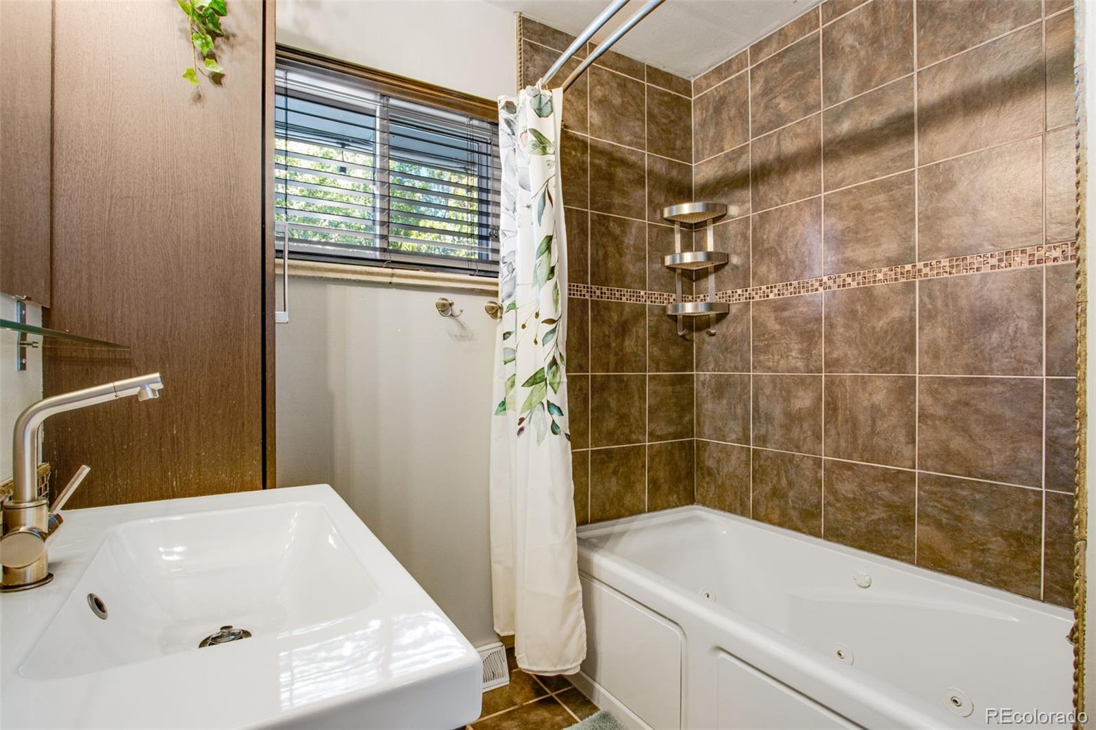 MLS Image #24 for 8070 w 25th place,denver, Colorado