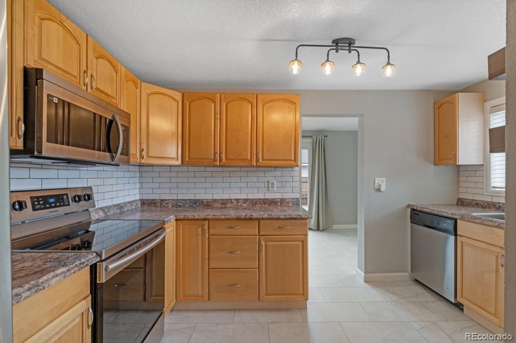 MLS Image #10 for 1336  syracuse street,denver, Colorado