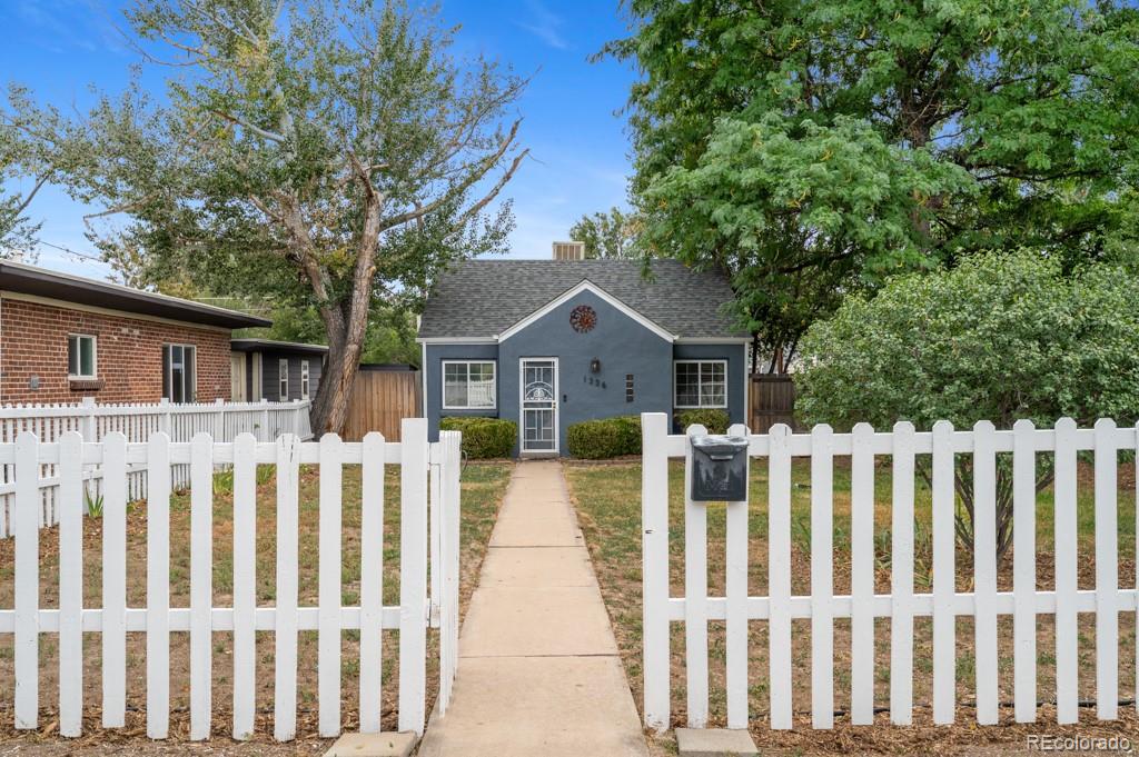 MLS Image #2 for 1336  syracuse street,denver, Colorado