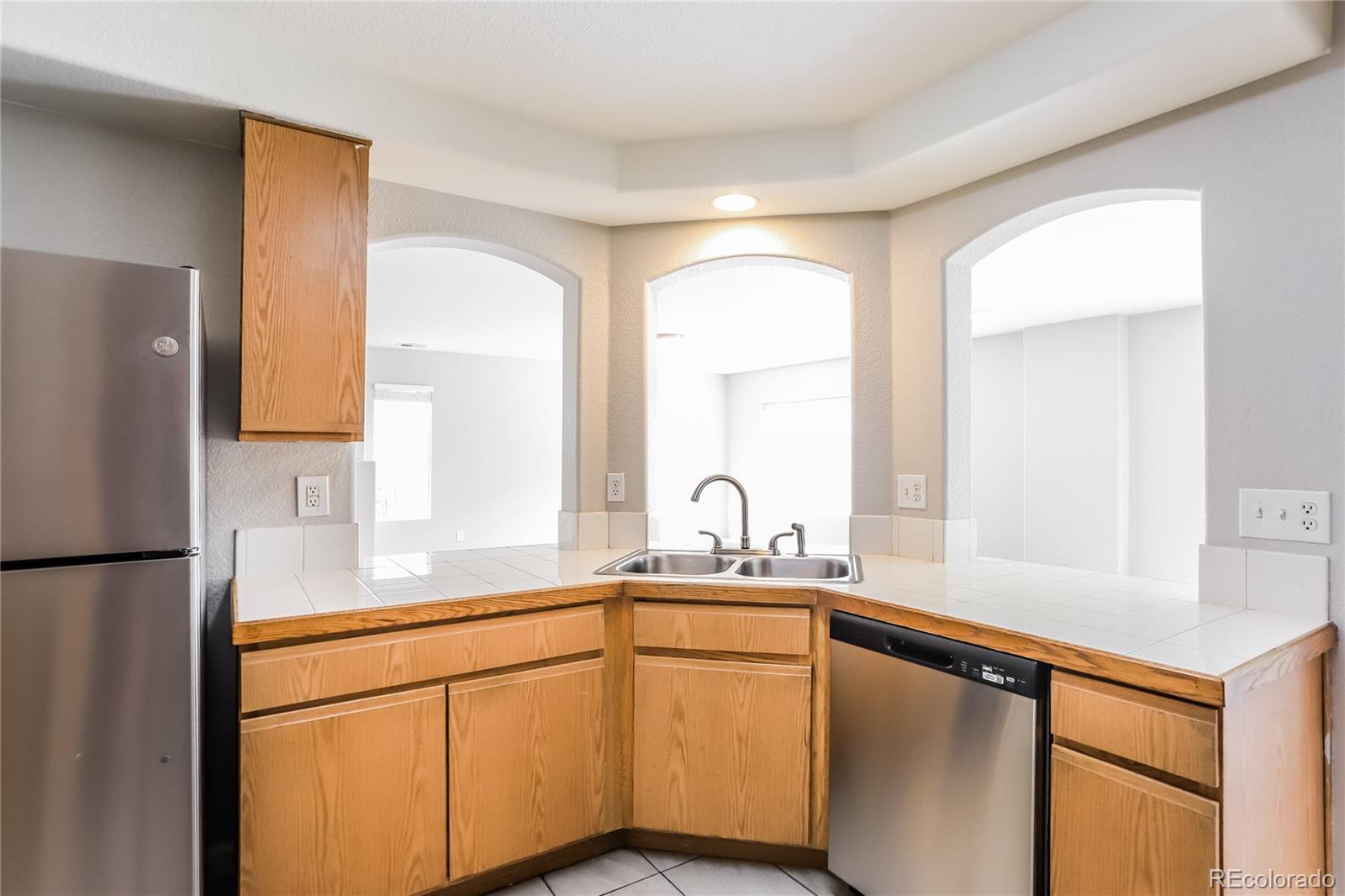 MLS Image #5 for 20788 e 38th place,denver, Colorado