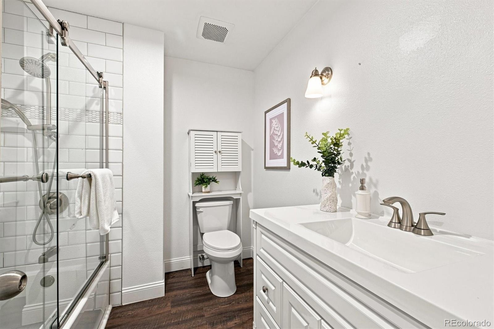MLS Image #16 for 8799 e kenyon avenue,denver, Colorado
