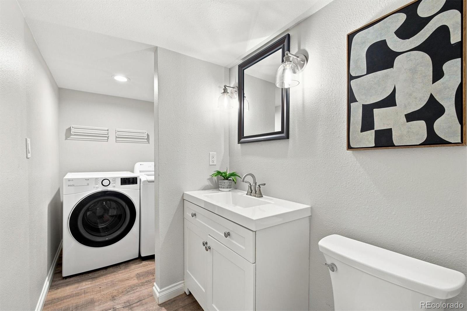 MLS Image #17 for 8799 e kenyon avenue,denver, Colorado