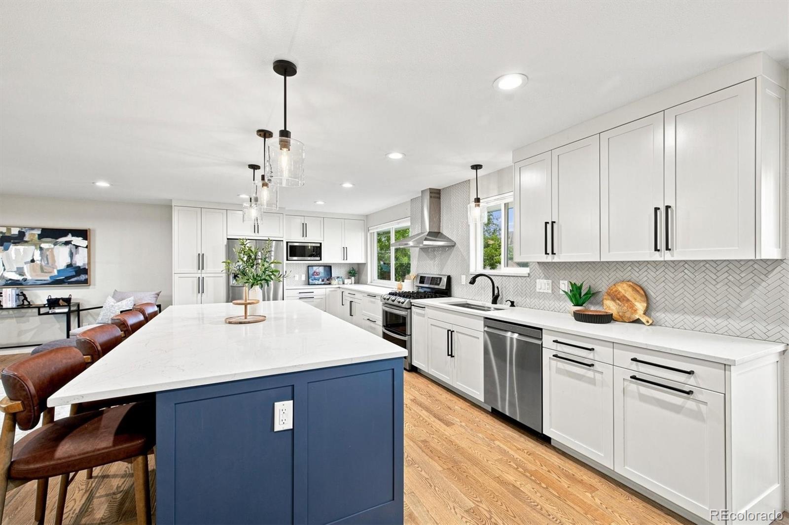 MLS Image #7 for 8799 e kenyon avenue,denver, Colorado