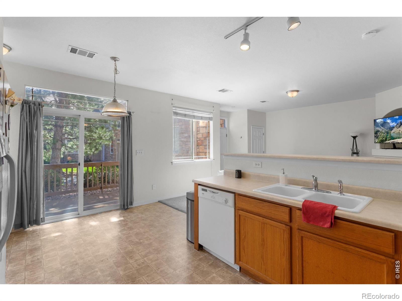MLS Image #11 for 5551  29th street,greeley, Colorado