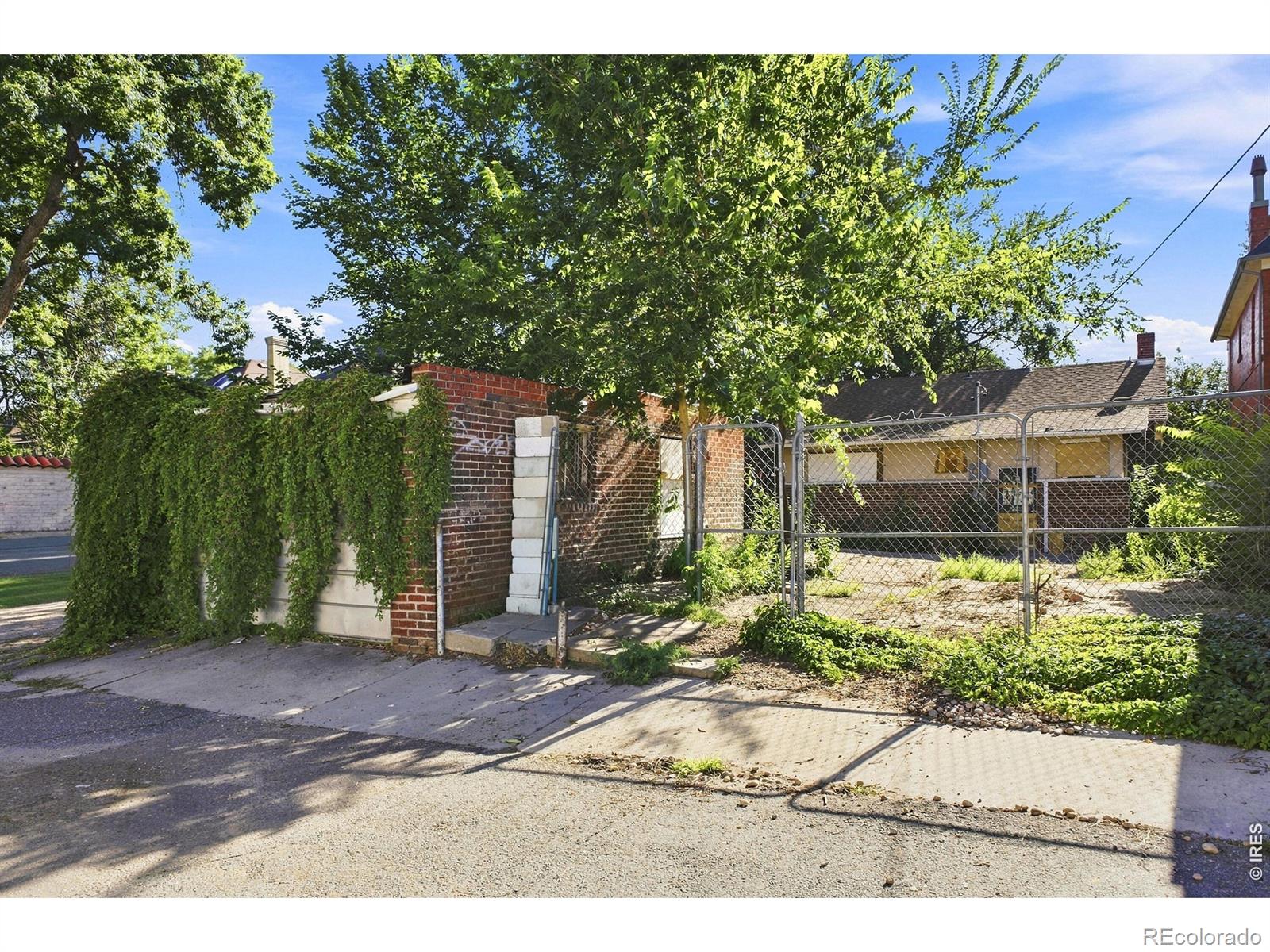 MLS Image #13 for 1445  saint paul street,denver, Colorado