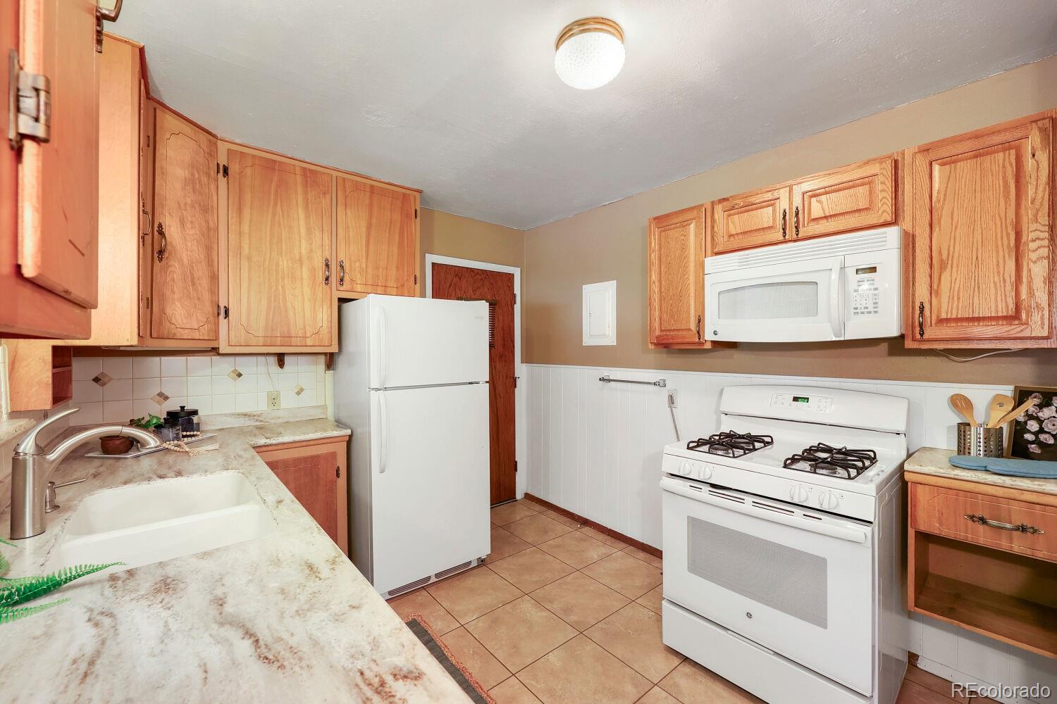MLS Image #8 for 618 e uintah street,colorado springs, Colorado