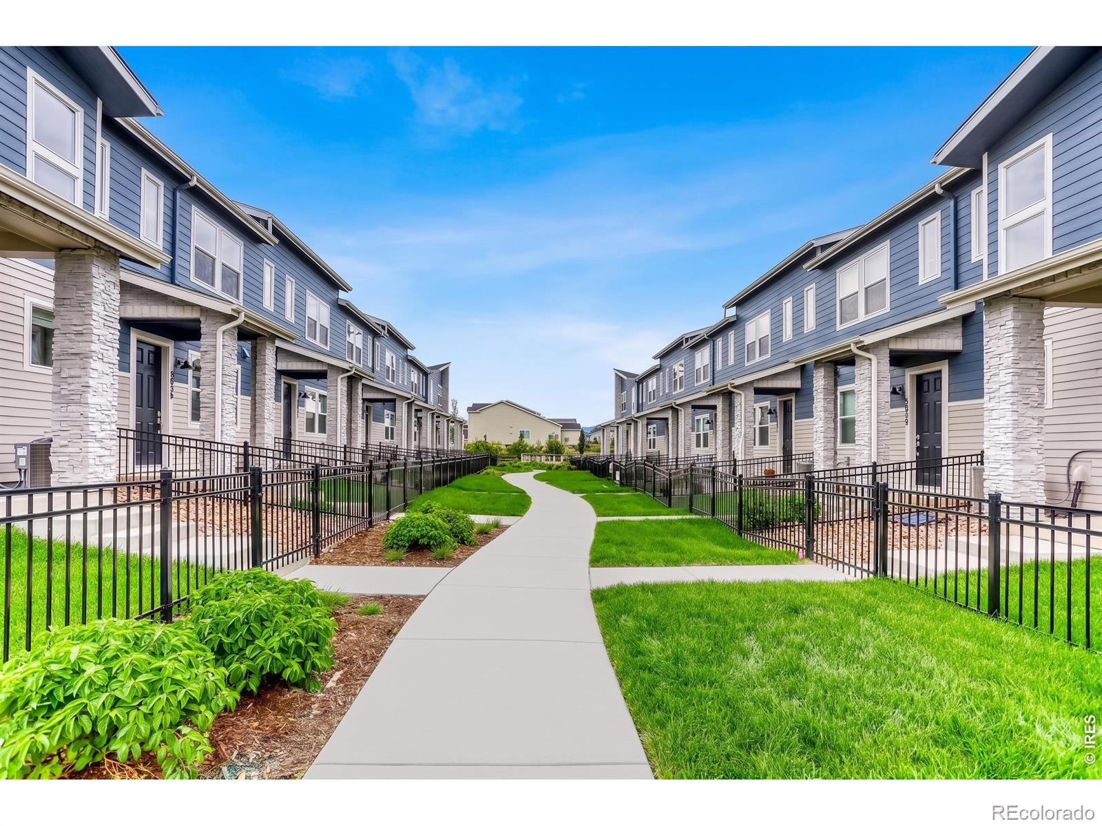 MLS Image #2 for 2839  bear springs circle,longmont, Colorado