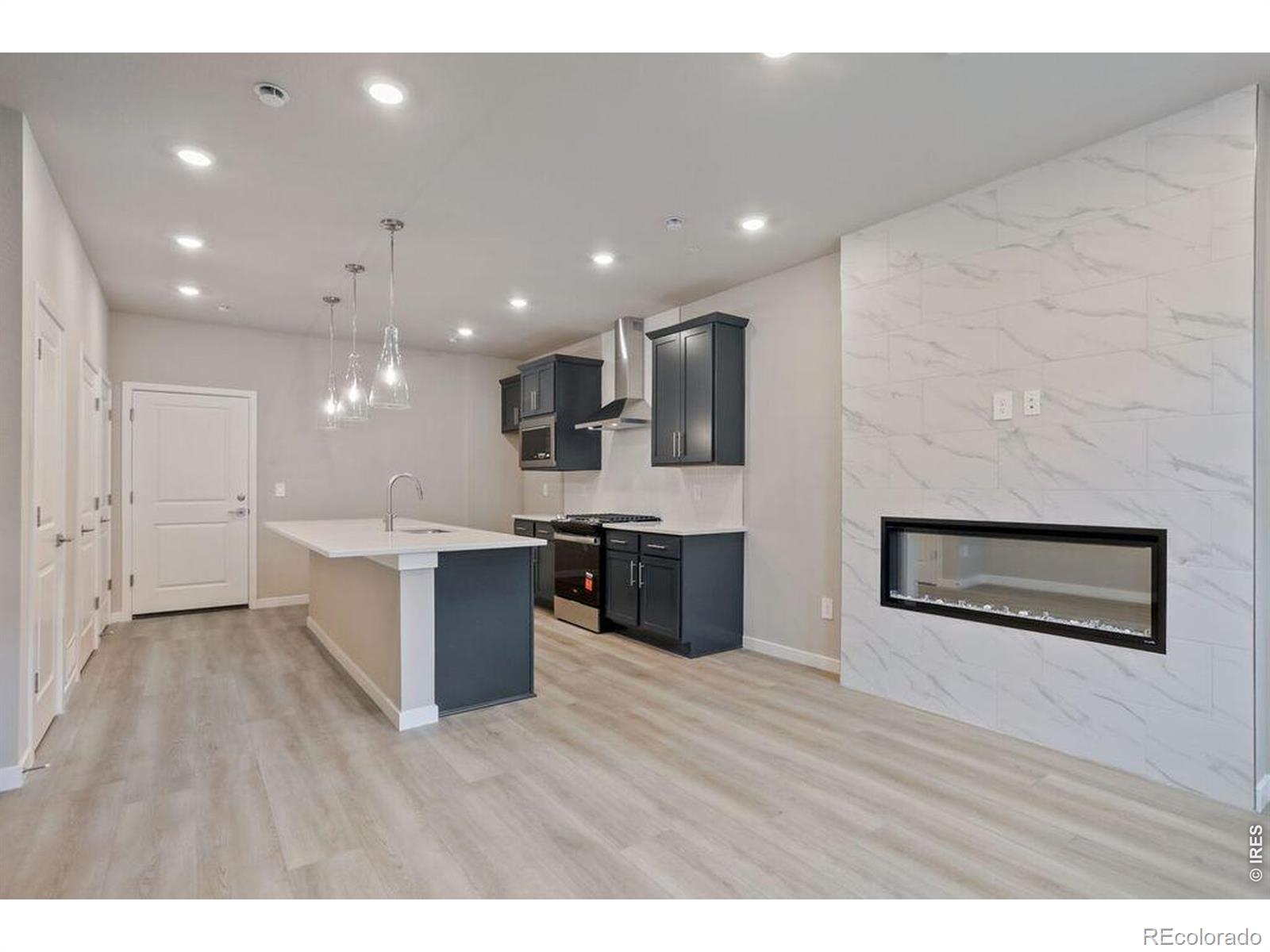 MLS Image #3 for 2839  bear springs circle,longmont, Colorado