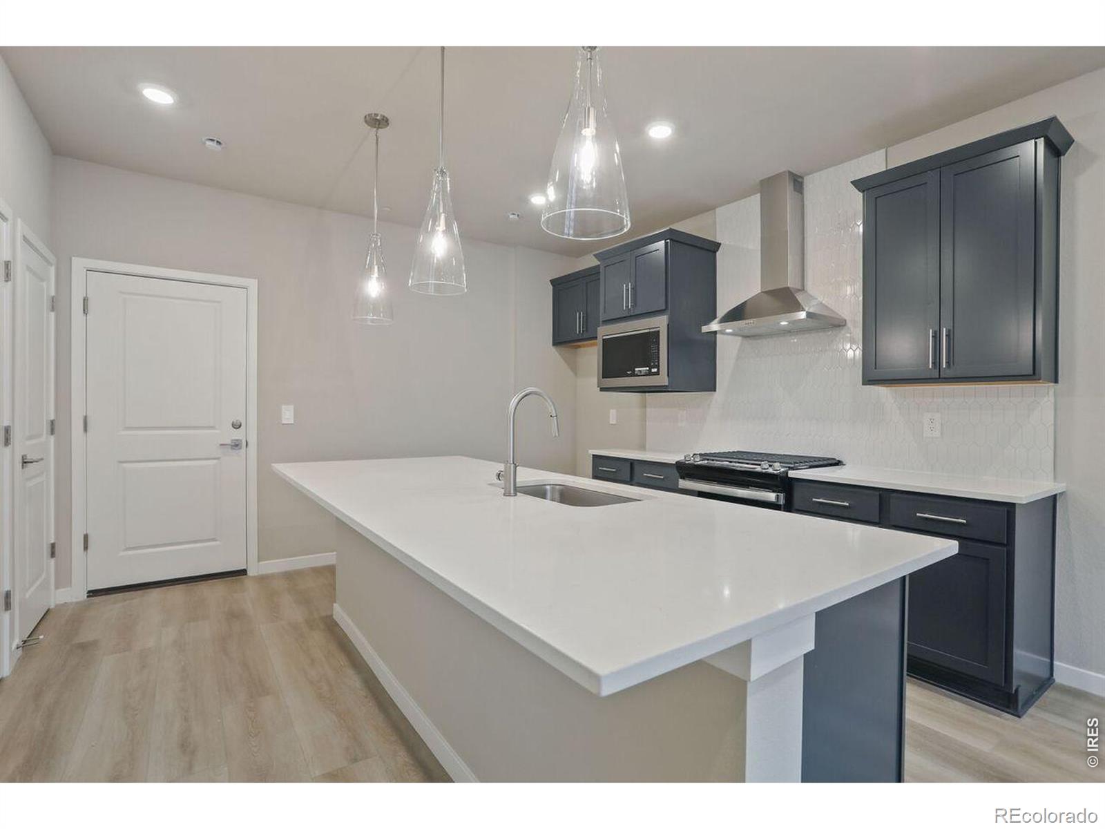 MLS Image #5 for 2839  bear springs circle,longmont, Colorado
