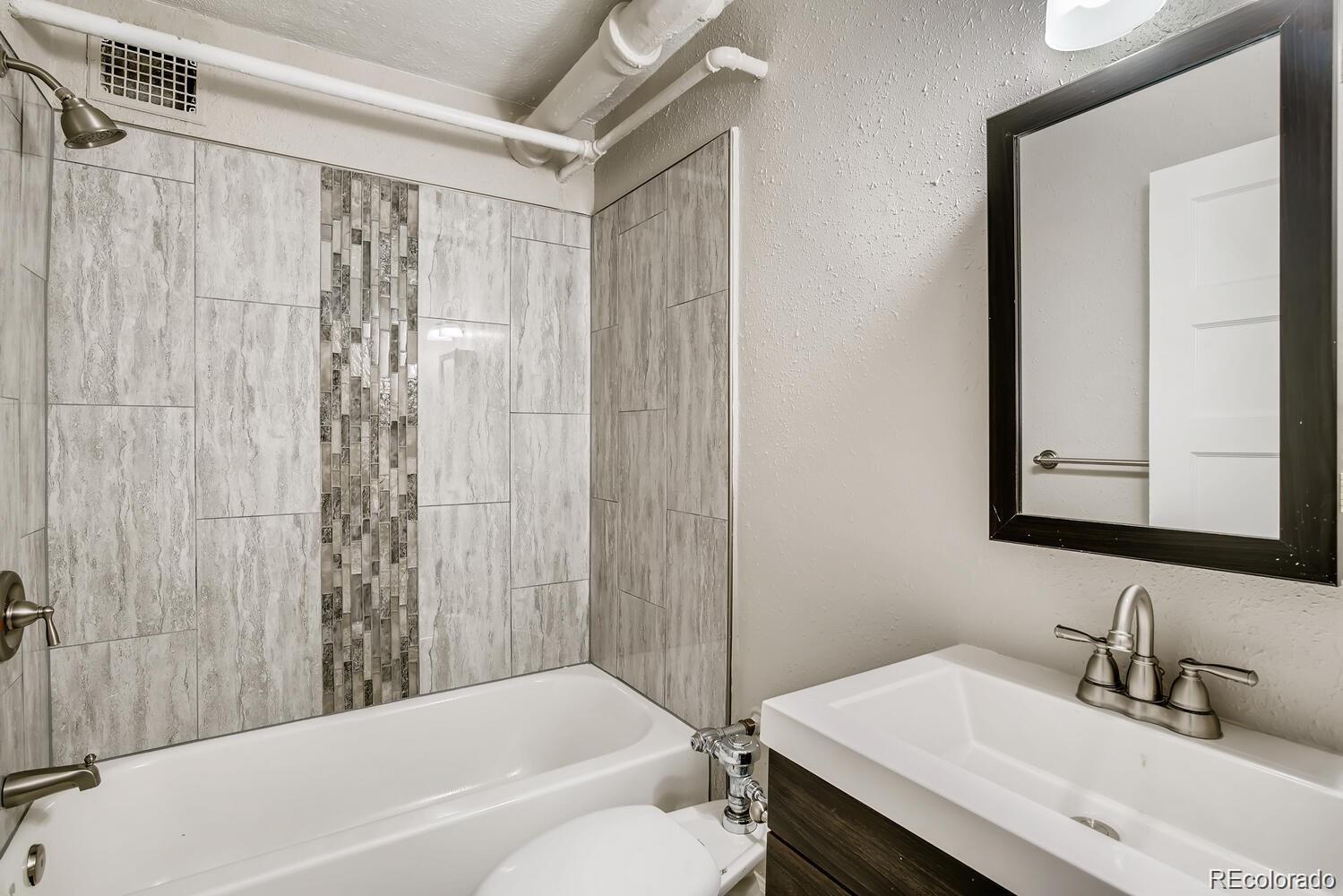 MLS Image #3 for 1050 n washington street,denver, Colorado