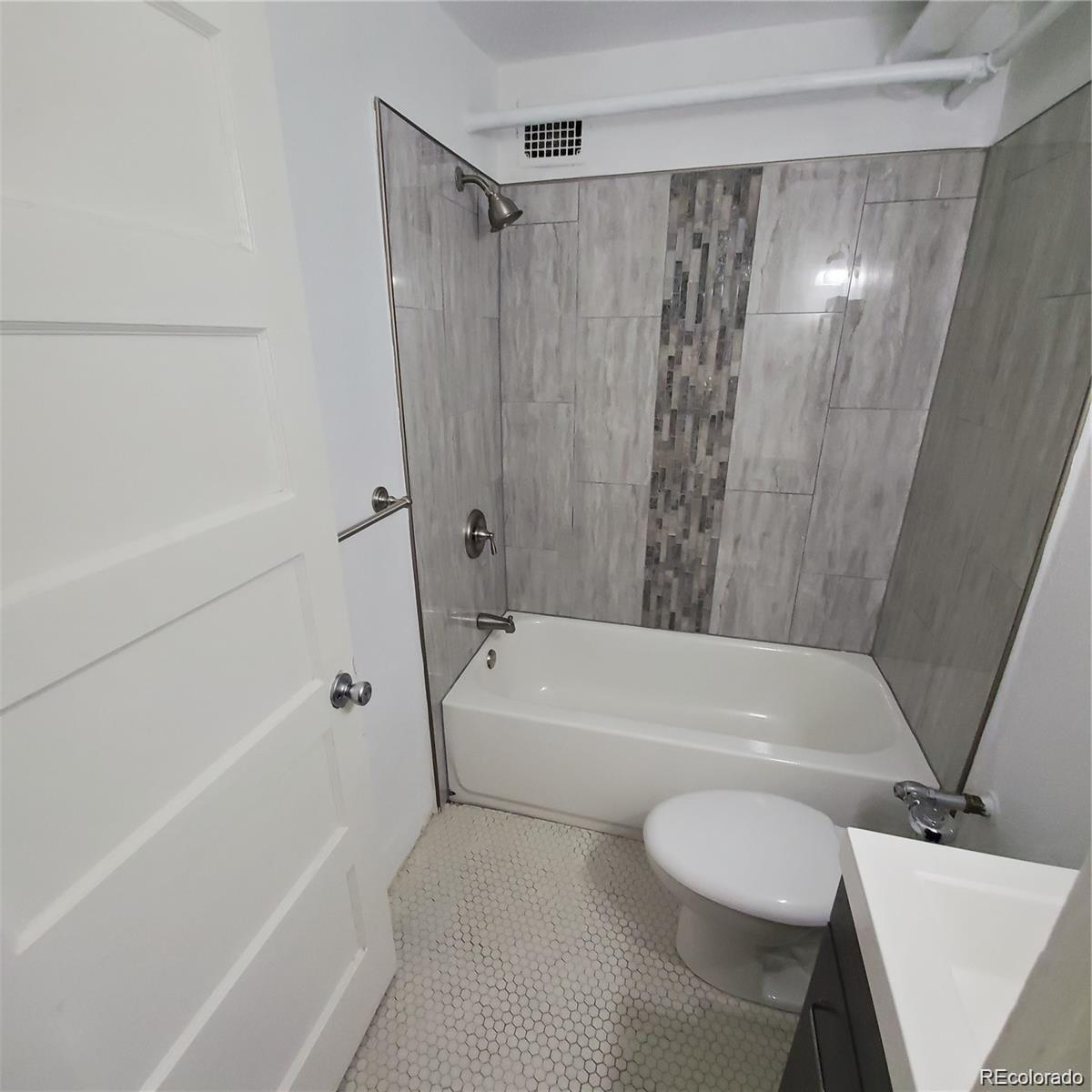 MLS Image #7 for 1050 n washington street,denver, Colorado