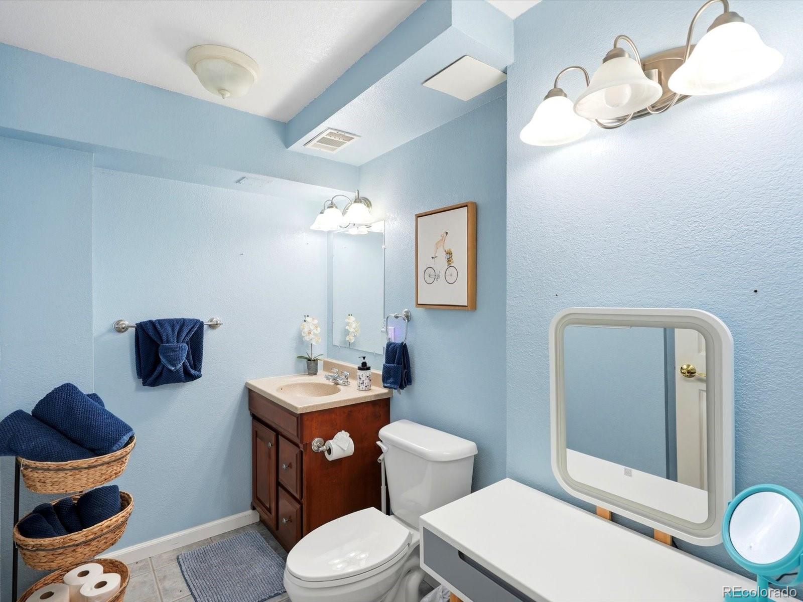 MLS Image #20 for 10927  melody drive,denver, Colorado