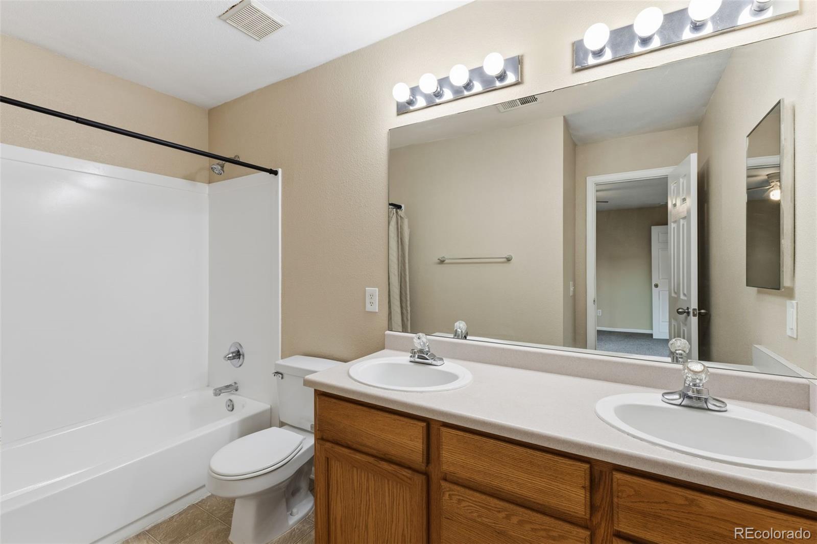 MLS Image #18 for 4960  universal heights,colorado springs, Colorado