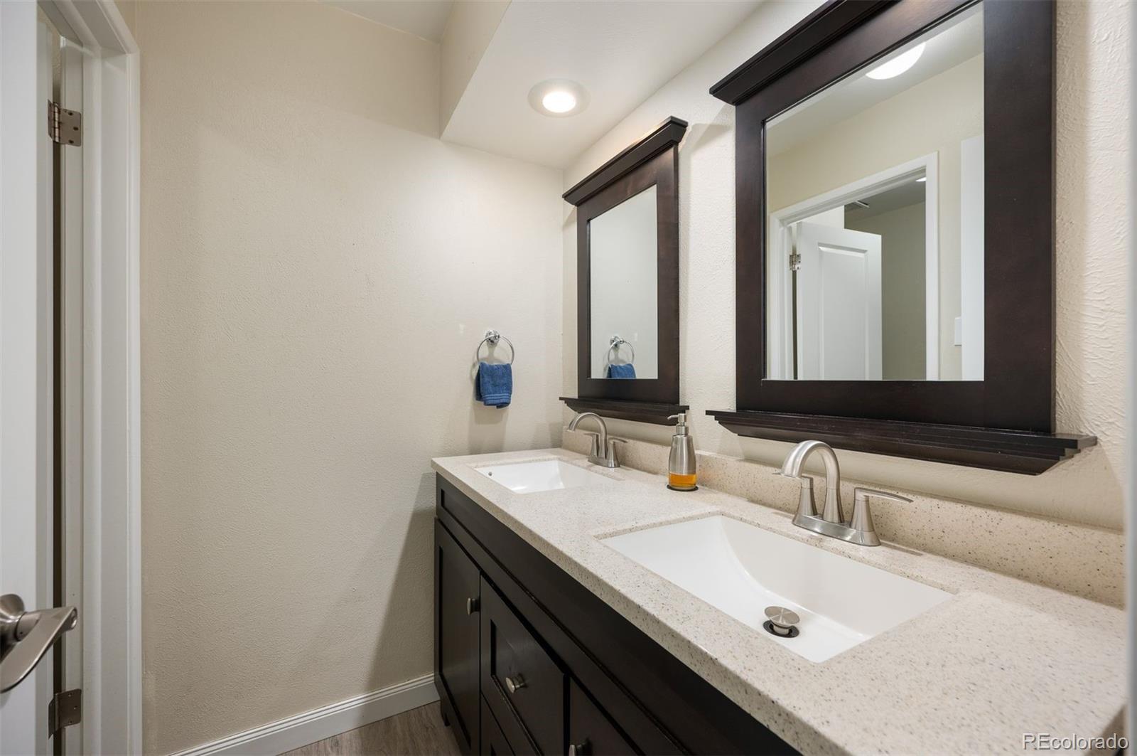MLS Image #31 for 2220 s beech court,denver, Colorado
