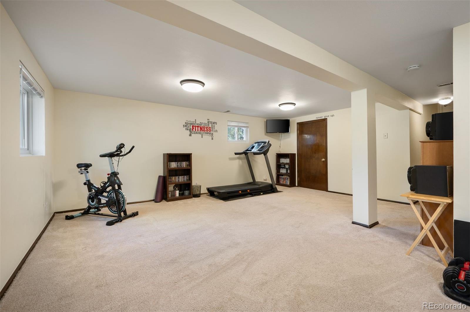 MLS Image #9 for 2220 s beech court,denver, Colorado