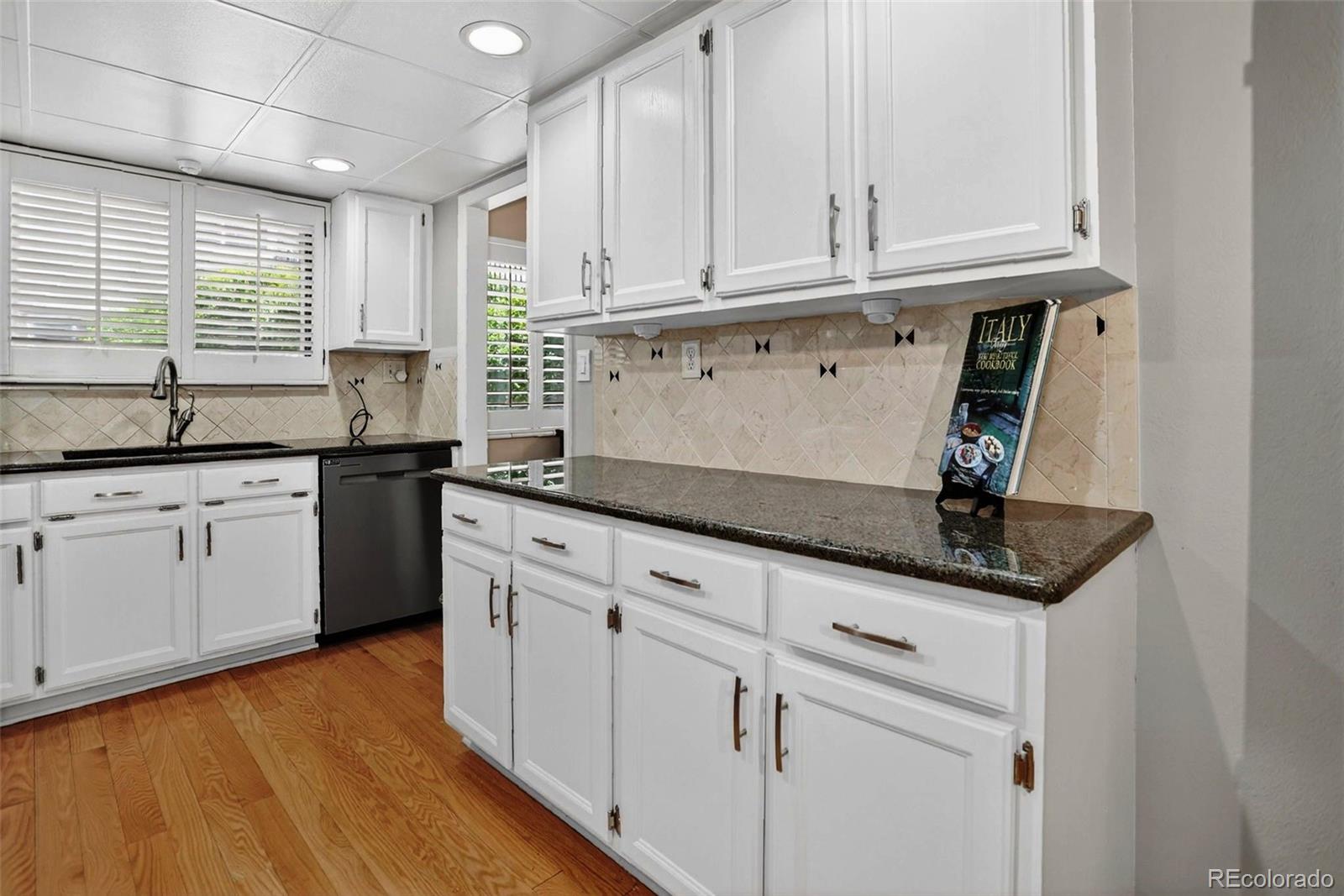 MLS Image #13 for 7005 e girard avenue,denver, Colorado