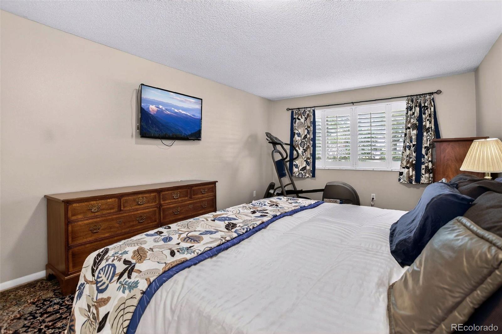 MLS Image #18 for 7005 e girard avenue,denver, Colorado