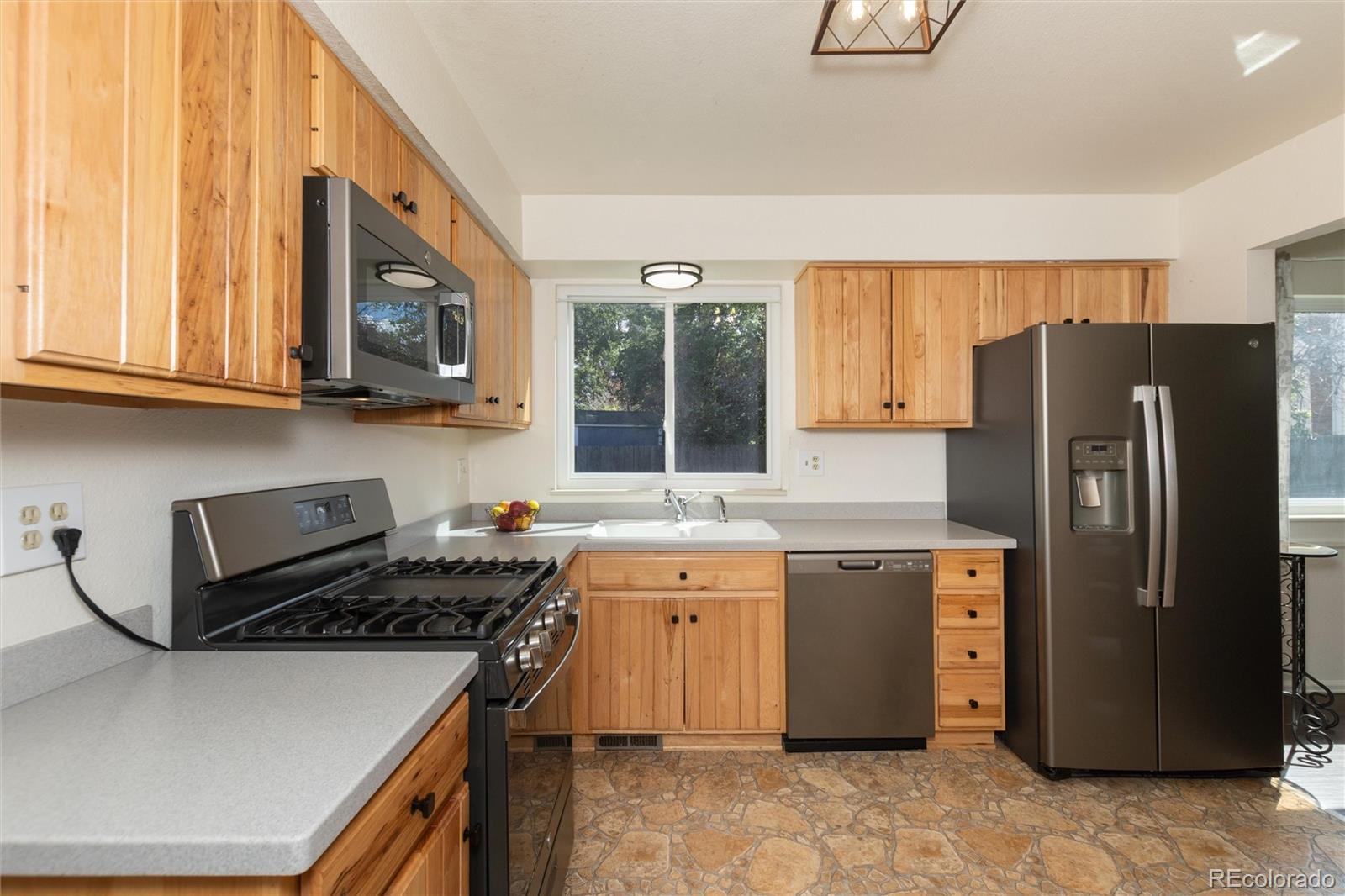 MLS Image #13 for 14926 e iliff place,aurora, Colorado
