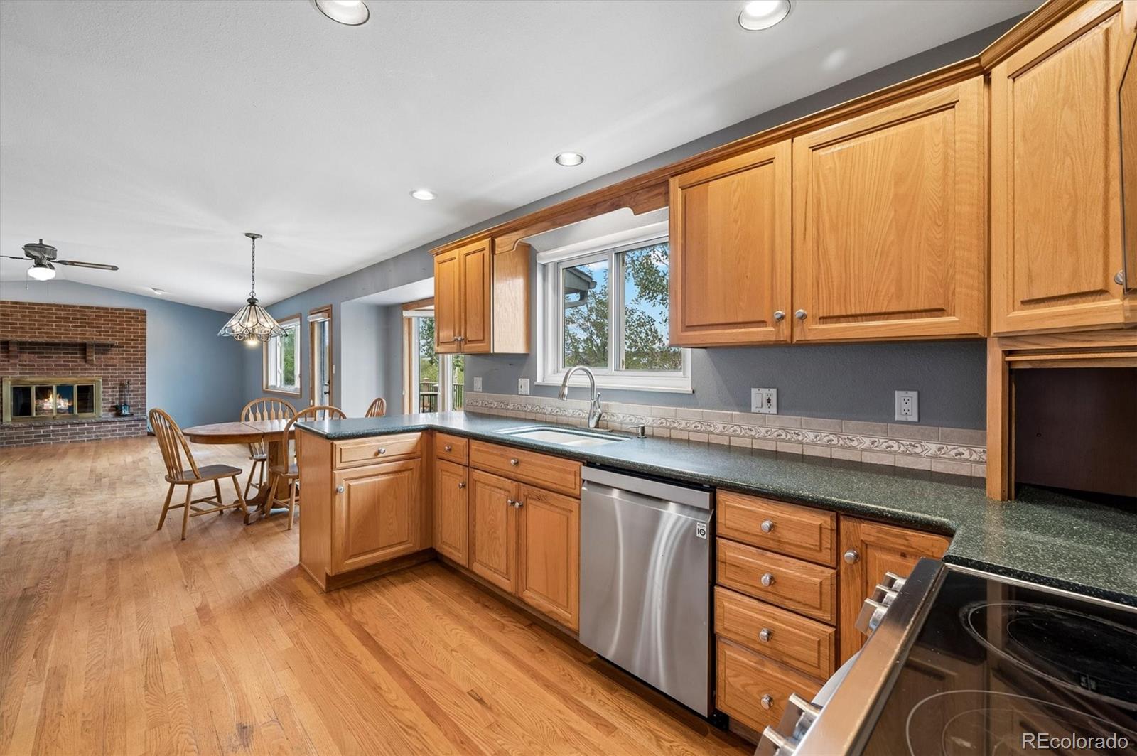 MLS Image #6 for 495  guyout ridge court,colorado springs, Colorado