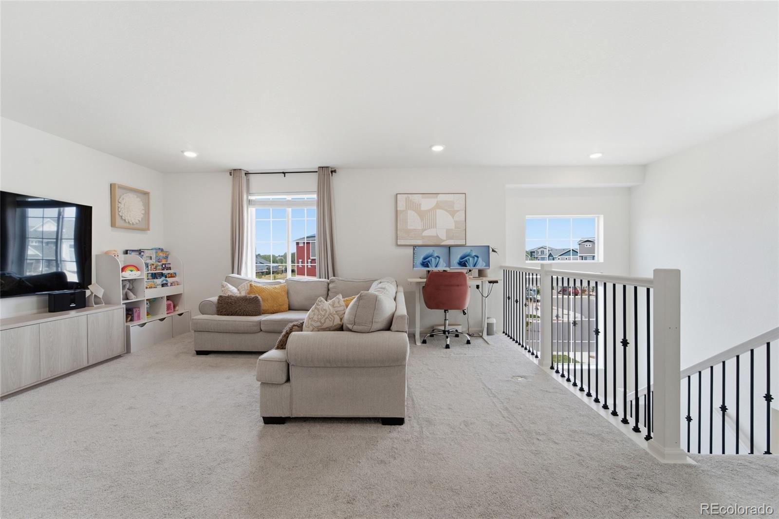 MLS Image #11 for 21962 e 44th drive,aurora, Colorado