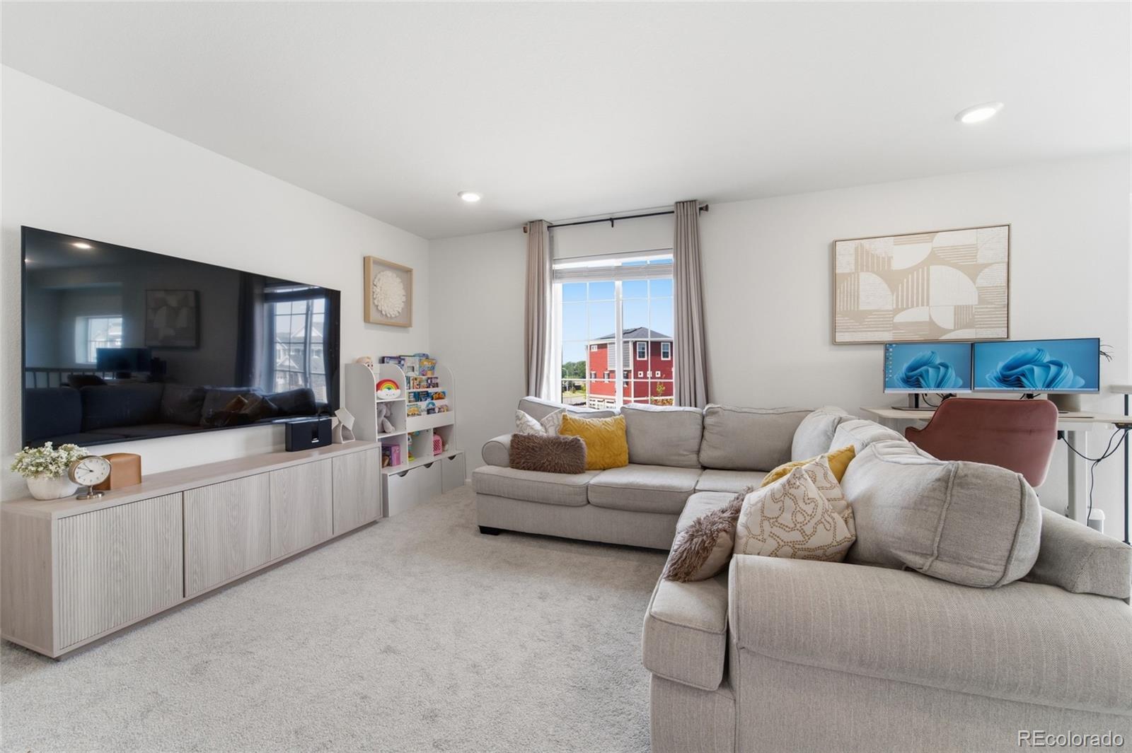 MLS Image #12 for 21962 e 44th drive,aurora, Colorado