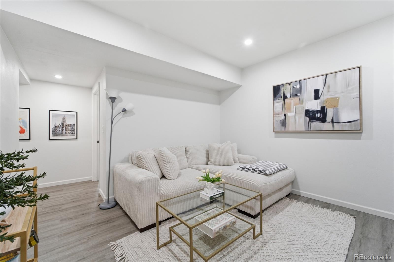 MLS Image #19 for 21962 e 44th drive,aurora, Colorado