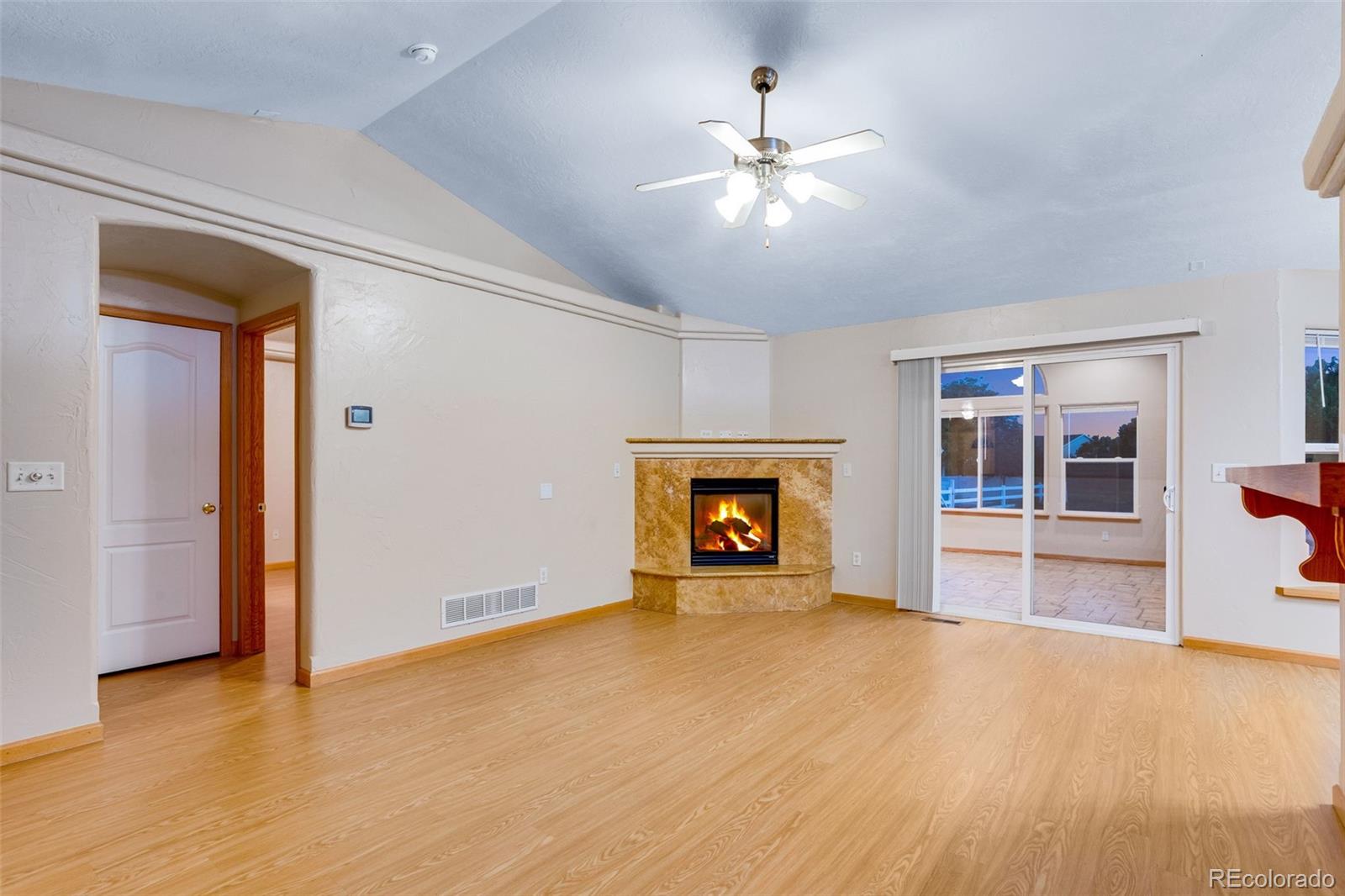 MLS Image #10 for 149  beacon way,windsor, Colorado