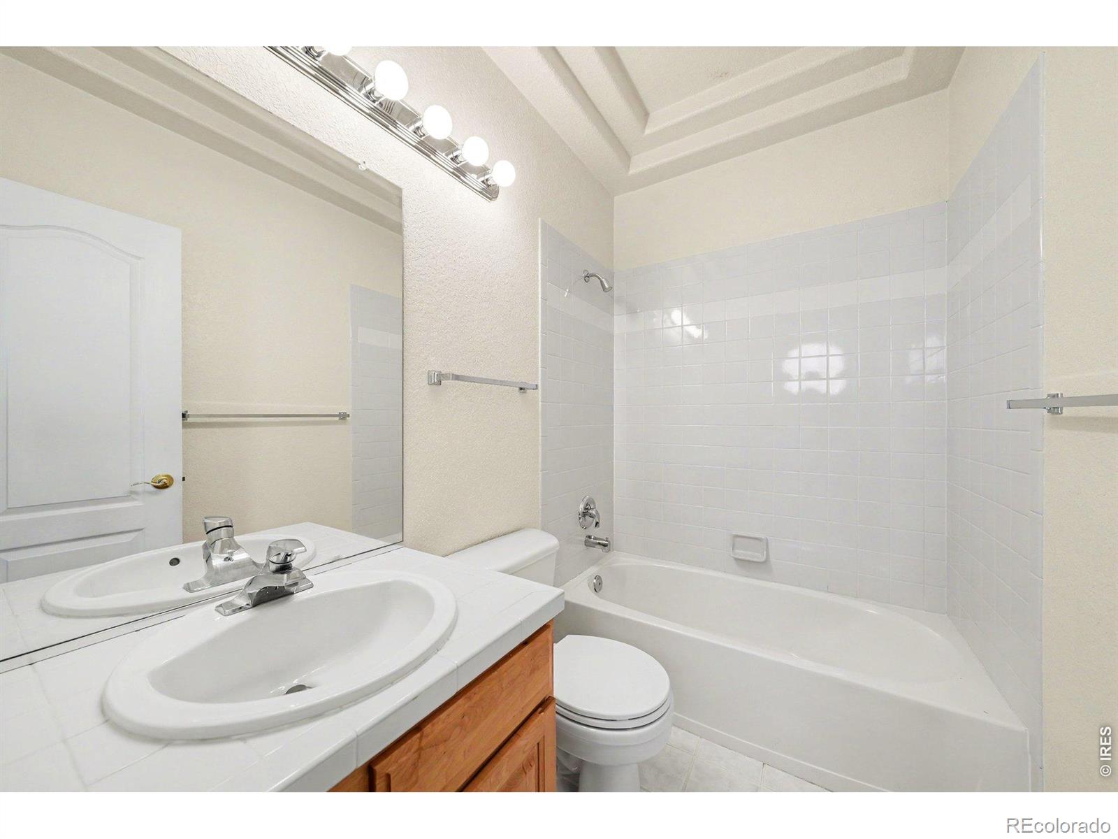 MLS Image #12 for 950  southridge greens boulevard,fort collins, Colorado