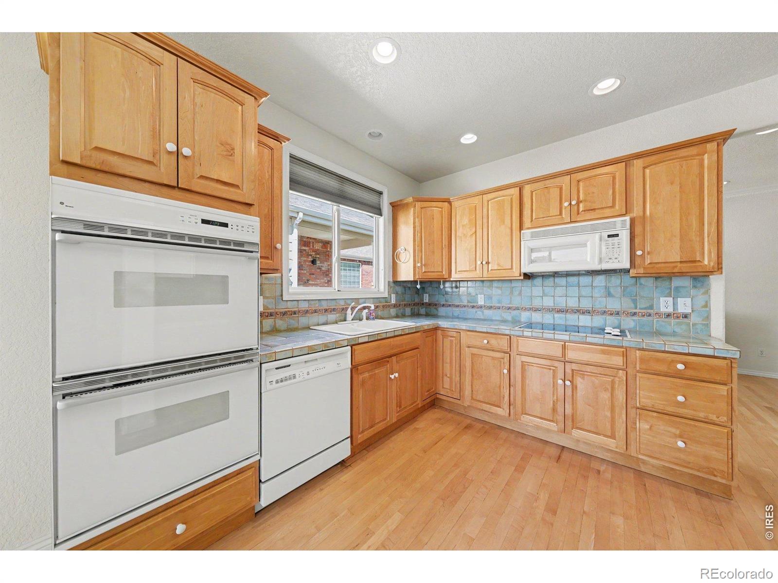 MLS Image #6 for 950  southridge greens boulevard,fort collins, Colorado
