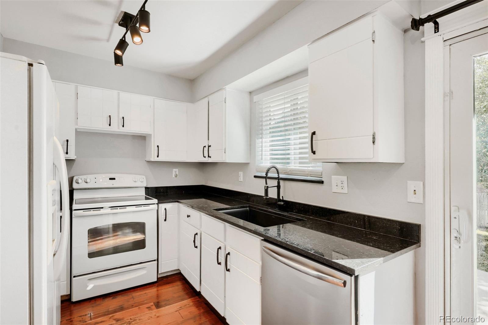 MLS Image #8 for 4702 s dudley street,littleton, Colorado