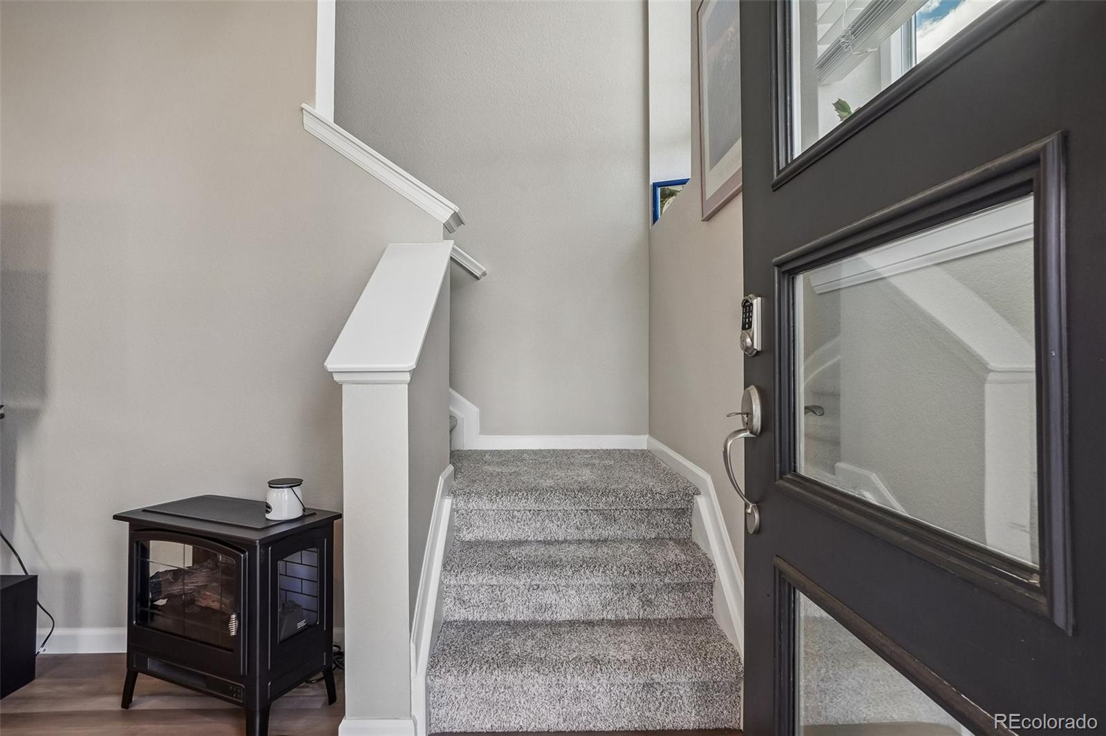 MLS Image #10 for 1833 s poplar court ,denver, Colorado