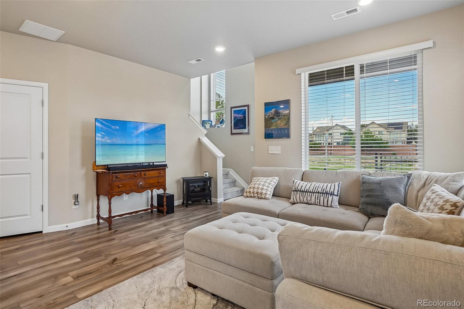 MLS Image #15 for 1833 s poplar court ,denver, Colorado