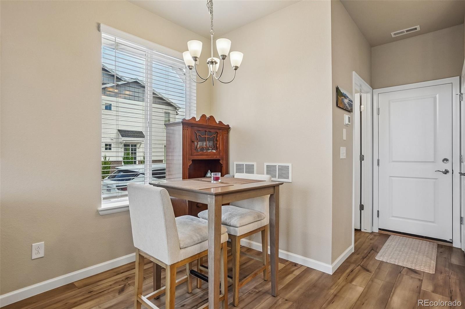 MLS Image #16 for 1833 s poplar court ,denver, Colorado