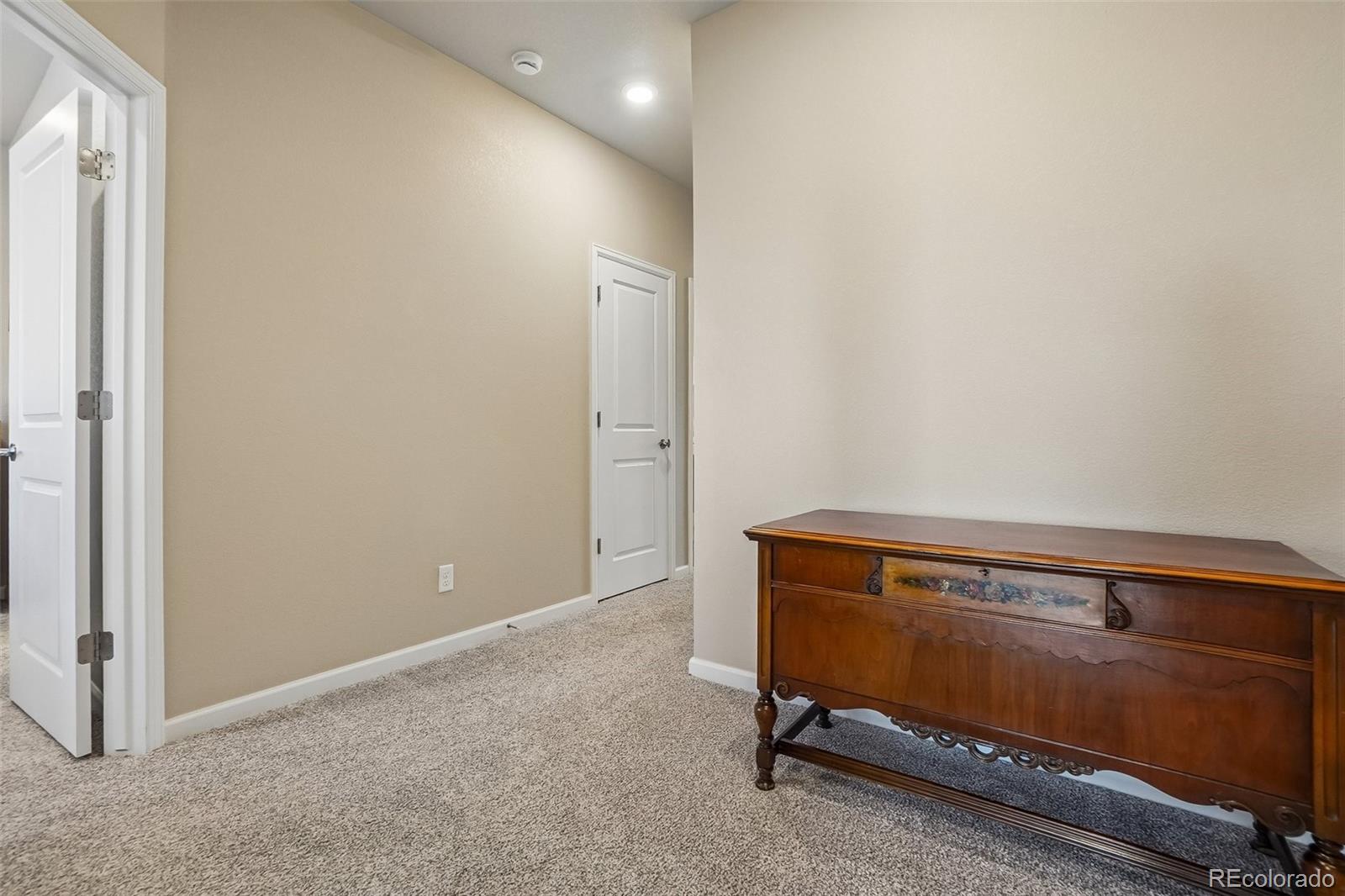 MLS Image #21 for 1833 s poplar court ,denver, Colorado