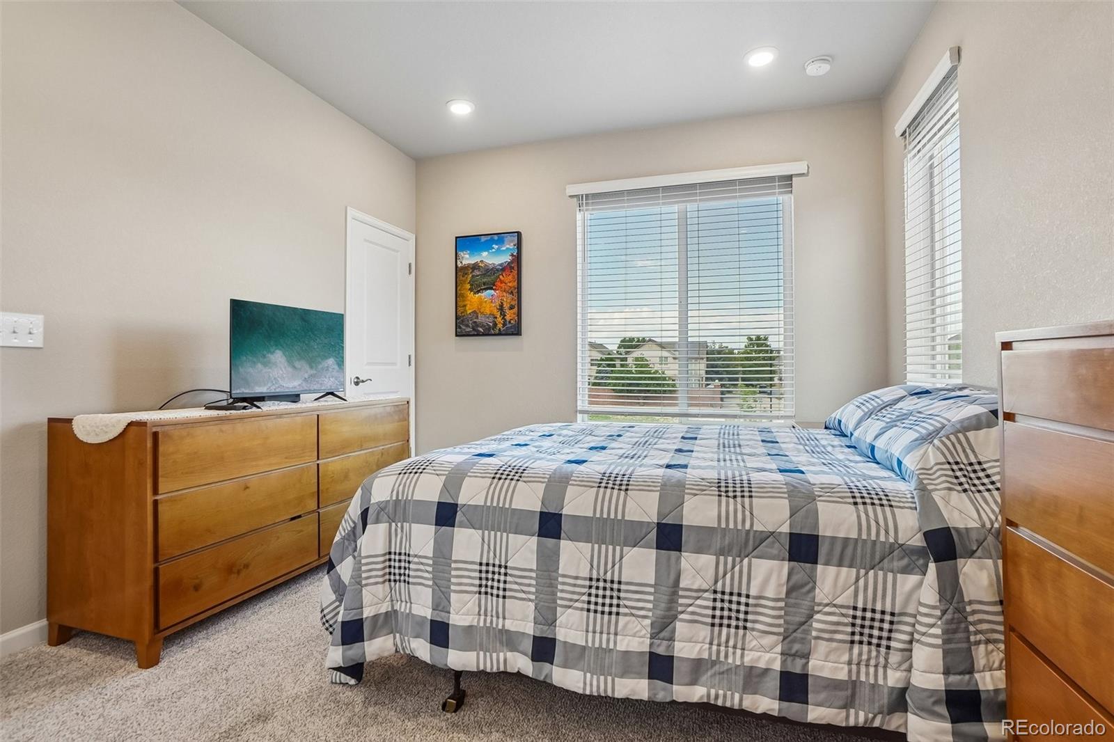 MLS Image #23 for 1833 s poplar court ,denver, Colorado