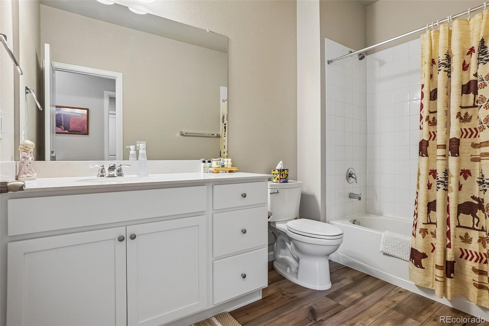 MLS Image #29 for 1833 s poplar court ,denver, Colorado