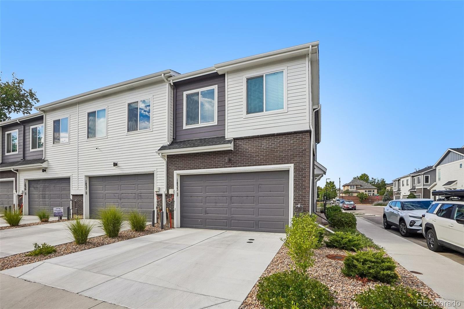 MLS Image #34 for 1833 s poplar court ,denver, Colorado