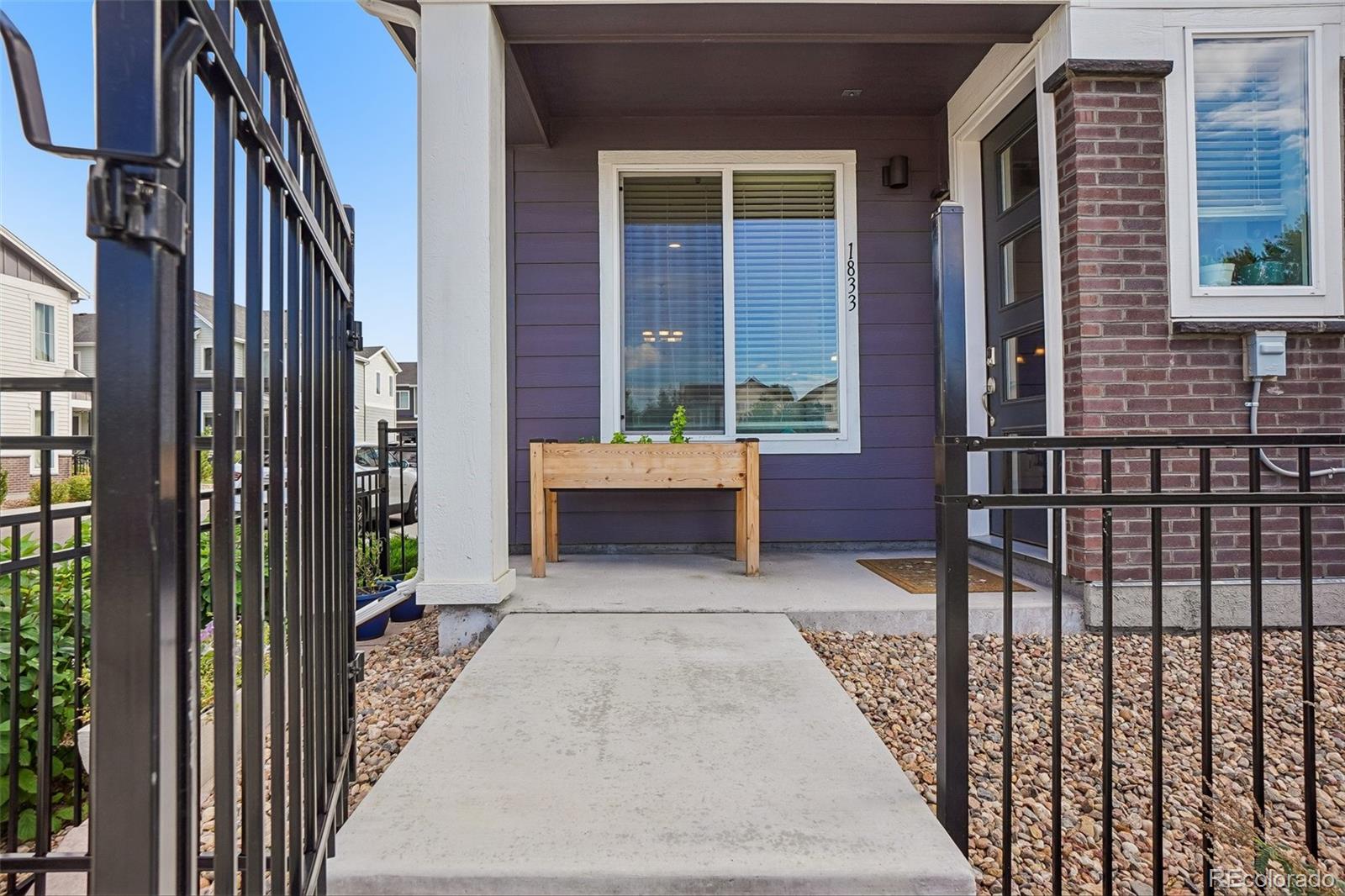 MLS Image #8 for 1833 s poplar court ,denver, Colorado