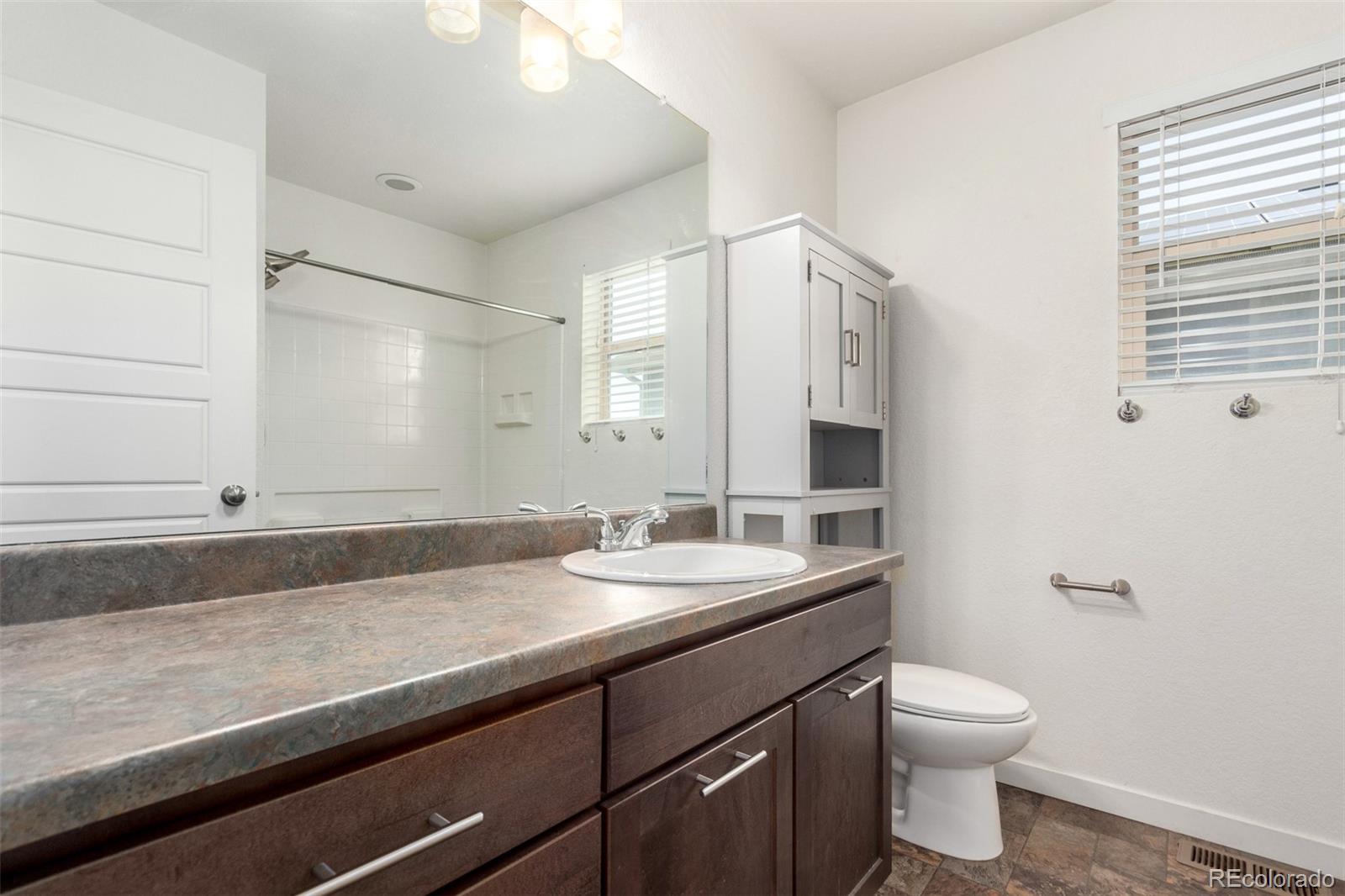 MLS Image #20 for 18639 e 50th place,denver, Colorado