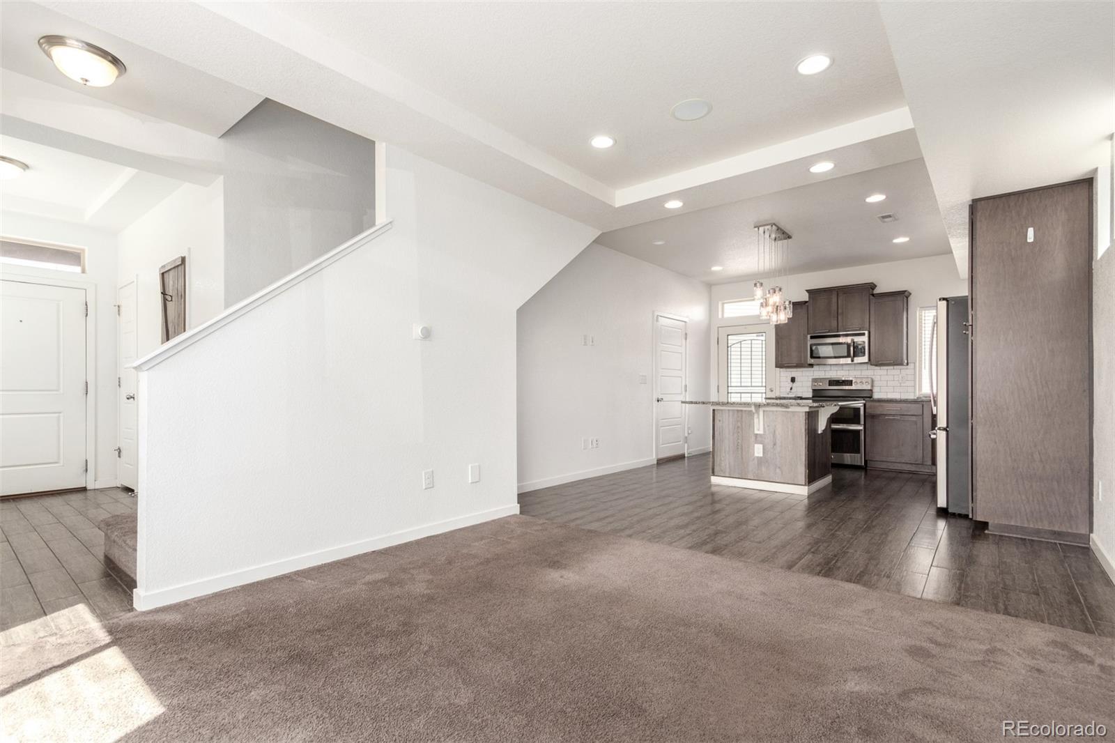 MLS Image #5 for 18639 e 50th place,denver, Colorado