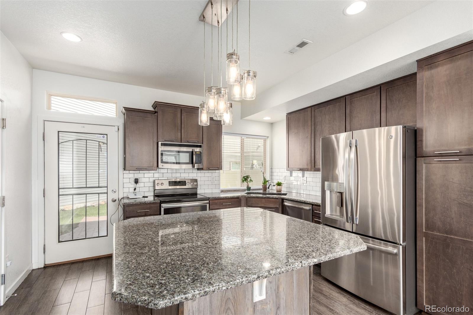 MLS Image #8 for 18639 e 50th place,denver, Colorado