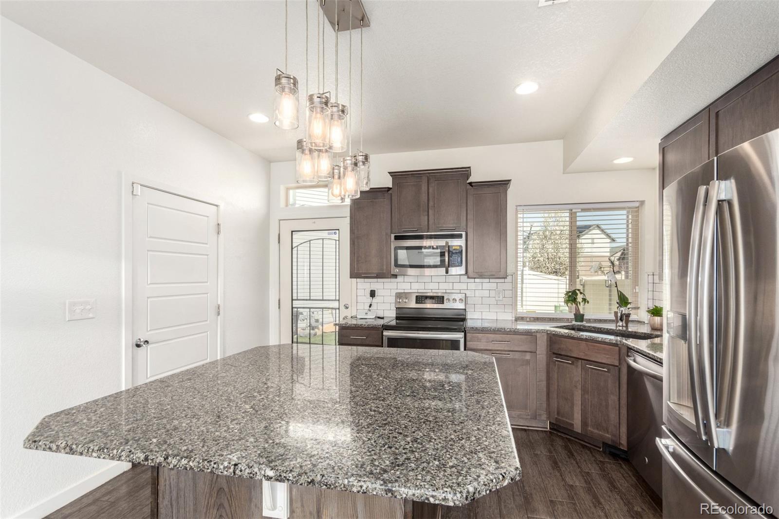 MLS Image #9 for 18639 e 50th place,denver, Colorado