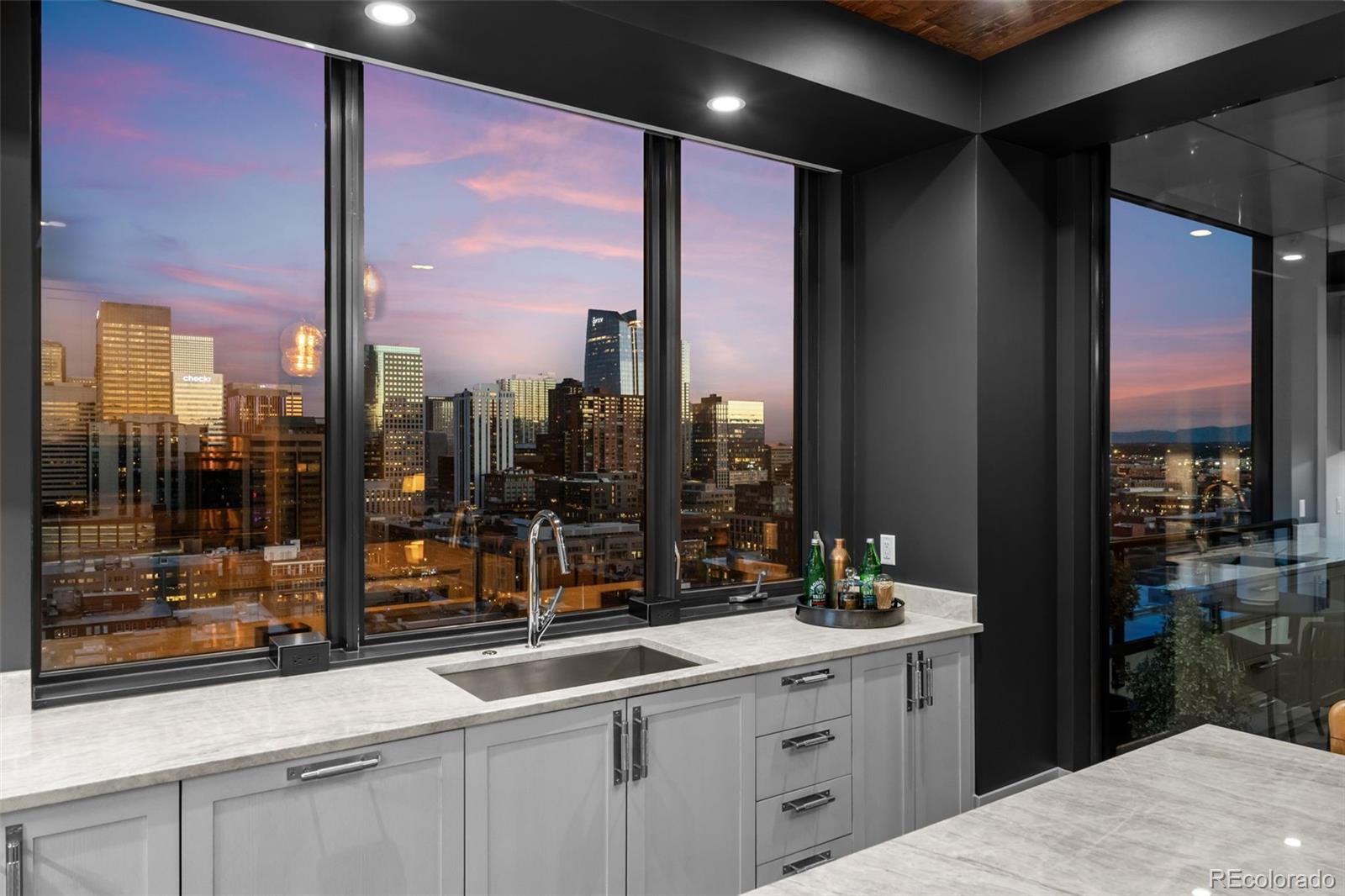 MLS Image #10 for 1750  wewatta street,denver, Colorado