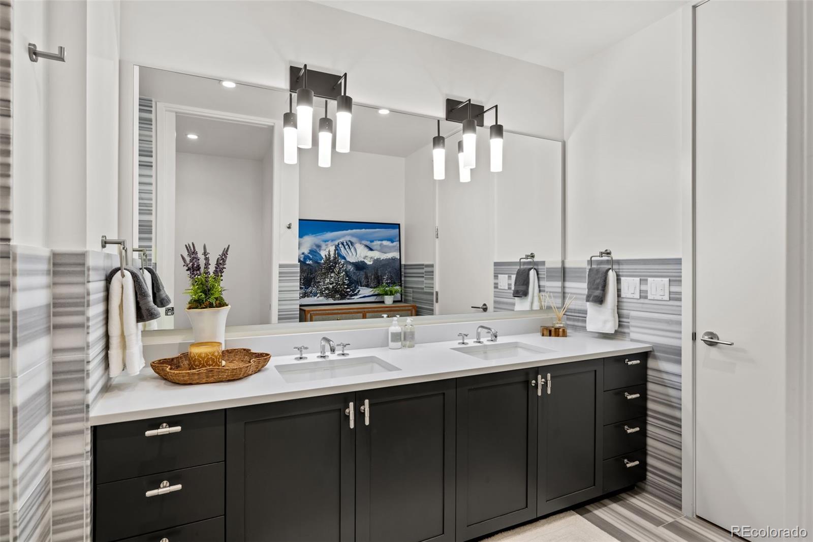 MLS Image #23 for 1750  wewatta street,denver, Colorado