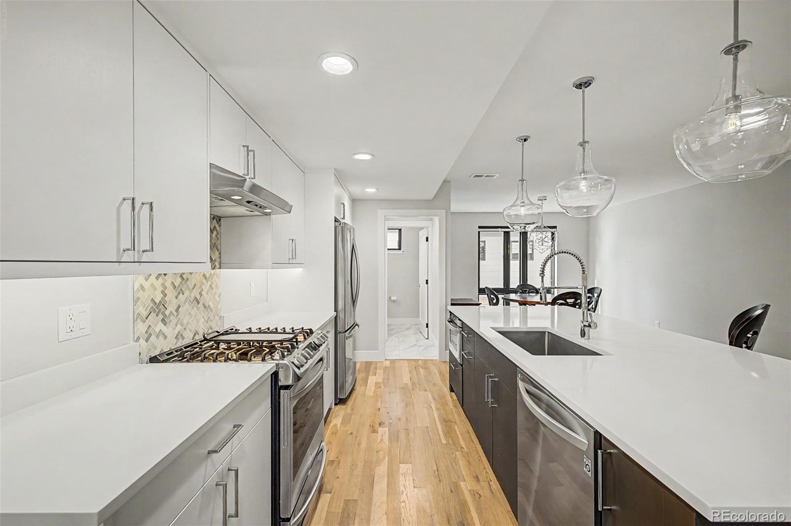 MLS Image #11 for 5472 s nevada street,littleton, Colorado